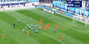 1746091742206067483.gif 侯永永.gif